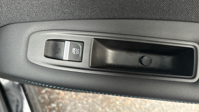 Renault Symbioz 1.6 E-Tech FHEV 145 Iconic Esprit Alpine 5dr Auto Hybrid Estate